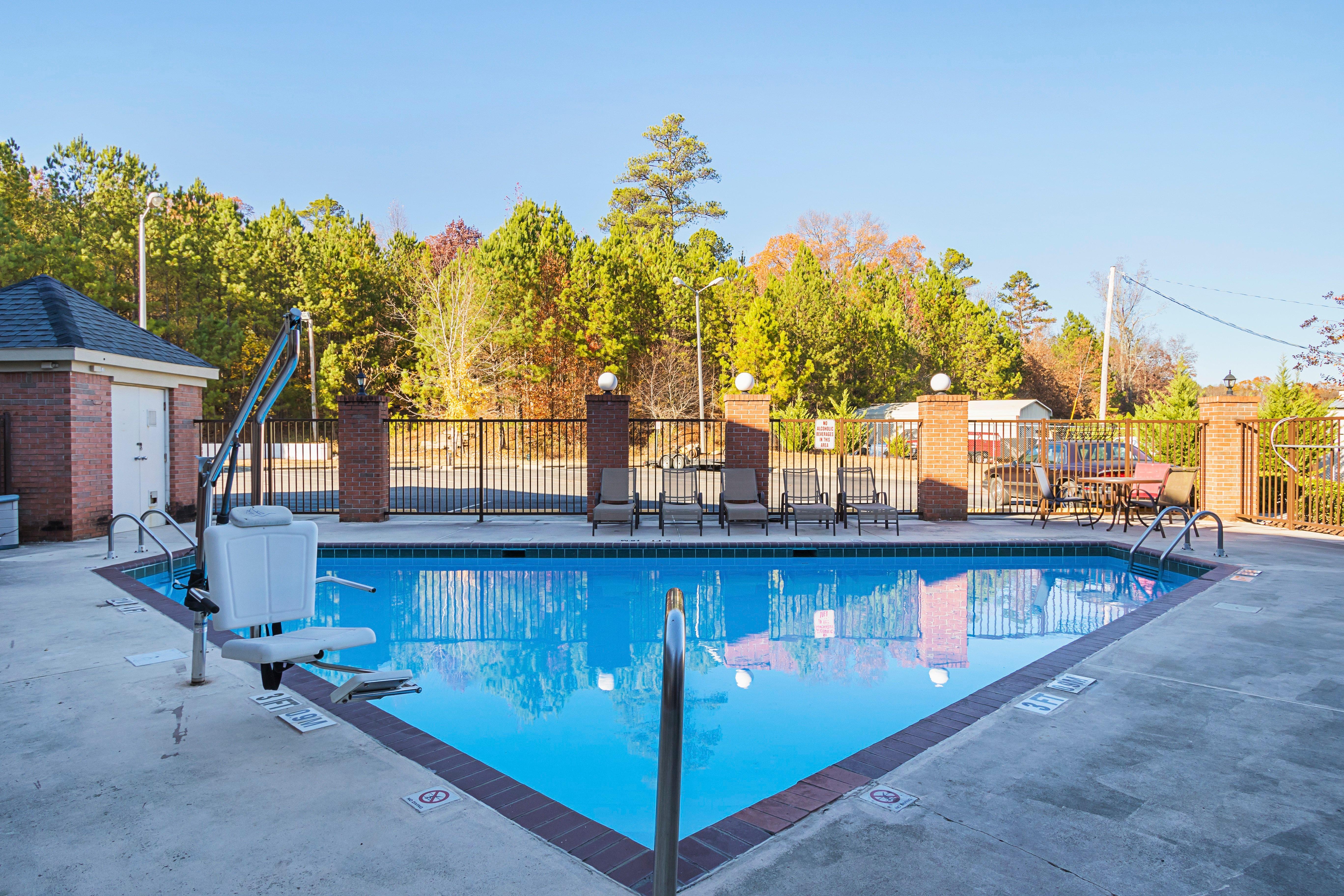 Red Roof Inn & Suites Scottsboro Buitenkant foto